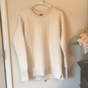 Cable pattern sweatshirt/ pullover